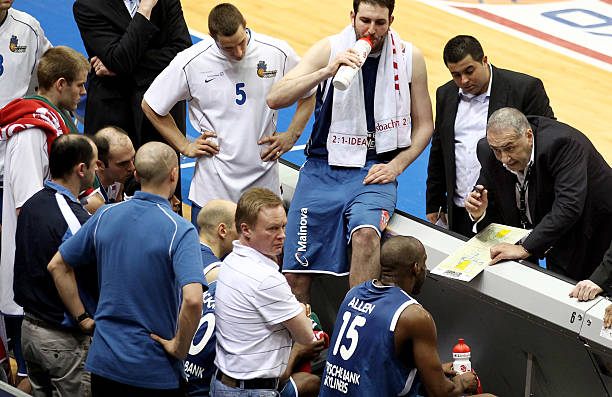 中国男足若 中国男足若